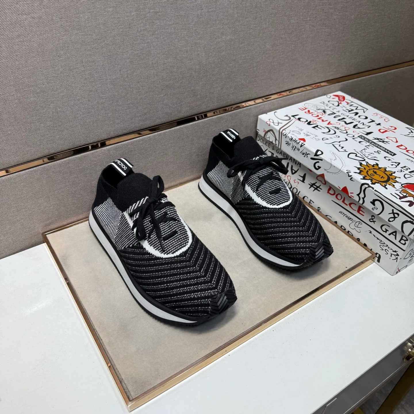 ⬛️Men's men's shoes 💰p400 [DG～] Couple's casual shoes 2025z cabinet sales simultaneously 🔶Code number: 36-44#️⃣ 🔷4 colors🔜The upper is made of multi-material splicing➕Mesh lining, comfortable and breathable, sole: original comfortable and wear-resistant outsole, ⚠️real thing📱photographed🎬real thing is better📢📢📢
